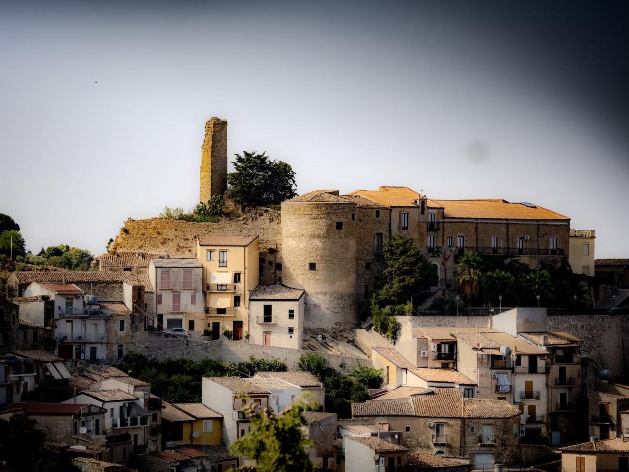 La Casa Della Nonna Apartment Cammarata Luaran gambar